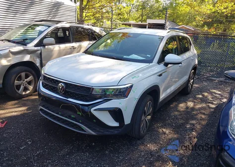 2024 Volkswagen Taos 1.5T Se из США, поврежденный, VIN 3VVSX7B22RM002386